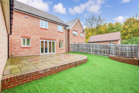 5 Hilton Close, Halling, Rochester, ME2 1GB