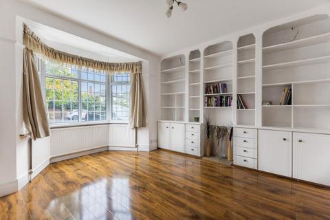 33 Horn Park Lane, London, SE12 8UX