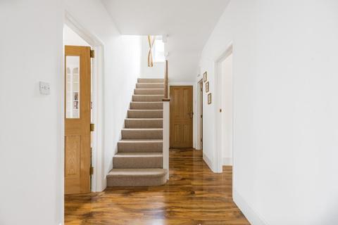 33 Horn Park Lane, London, SE12 8UX
