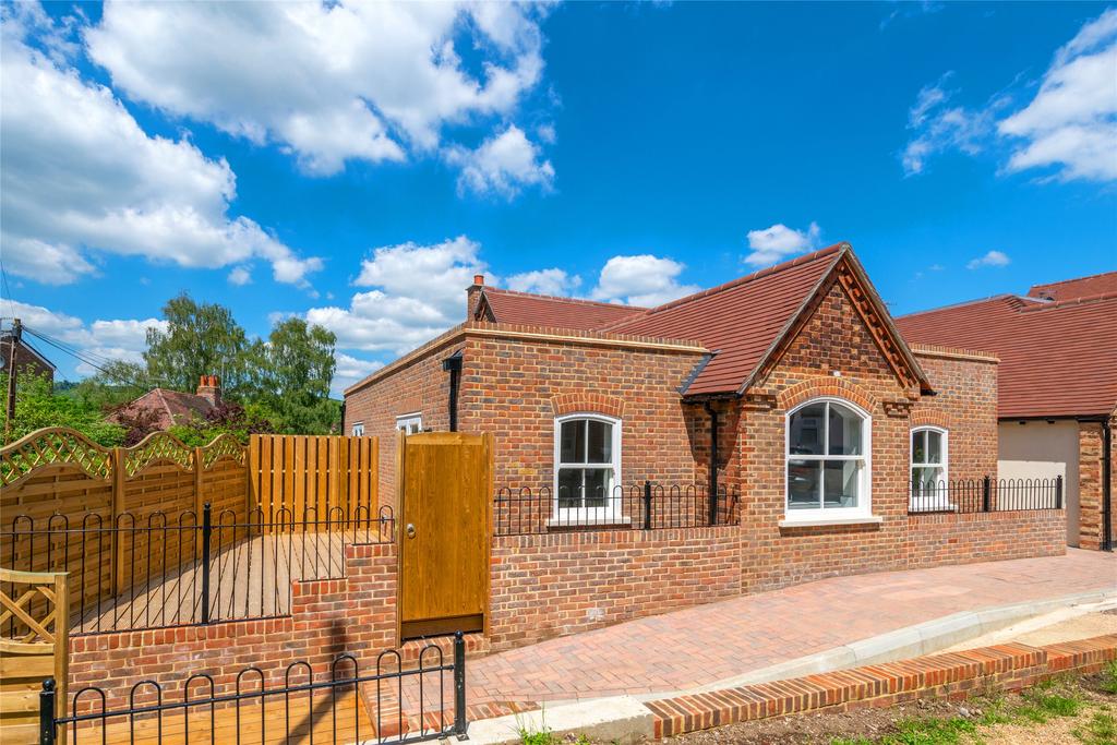 Ansell Road, Dorking, RH4 1 bed apartment £325,000