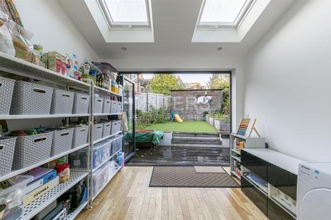 30 Ulysses Road, London, NW6 1EE