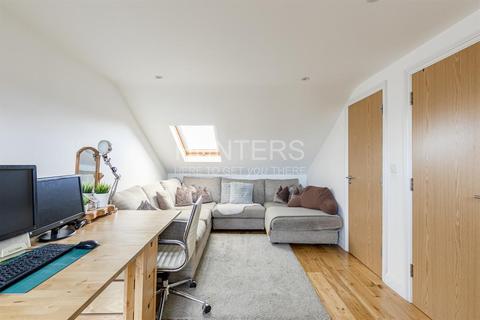 30 Ulysses Road, London, NW6 1EE
