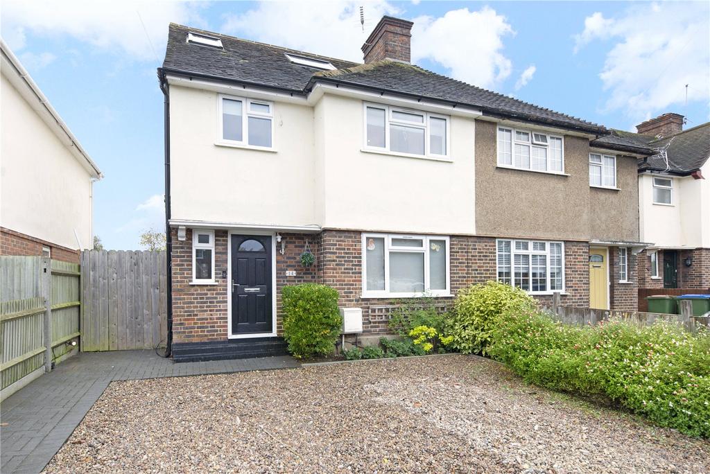 Felix Road, WALTONONTHAMES, Surrey, KT12 4 bed semidetached house