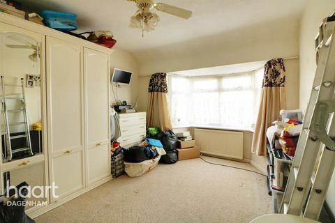 128 Ballards Road, Dagenham, RM10 9AB