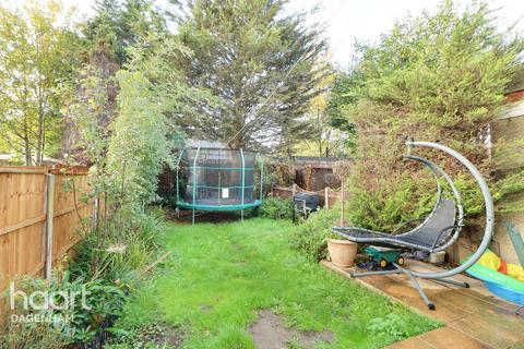 128 Ballards Road, Dagenham, RM10 9AB