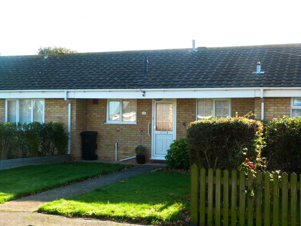 Merryfield Drive, Selsey 1 bed terraced bungalow £230,000