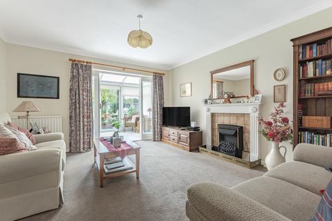 2 Brambles Park, Bramley, Guildford, GU5 0BA