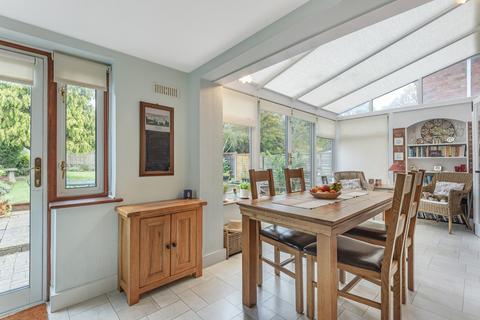 2 Brambles Park, Bramley, Guildford, GU5 0BA