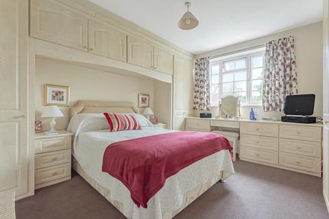 2 Brambles Park, Bramley, Guildford, GU5 0BA
