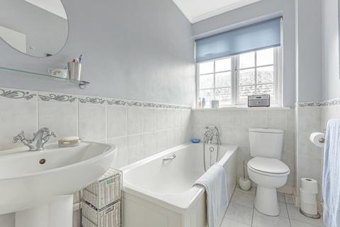 2 Brambles Park, Bramley, Guildford, GU5 0BA