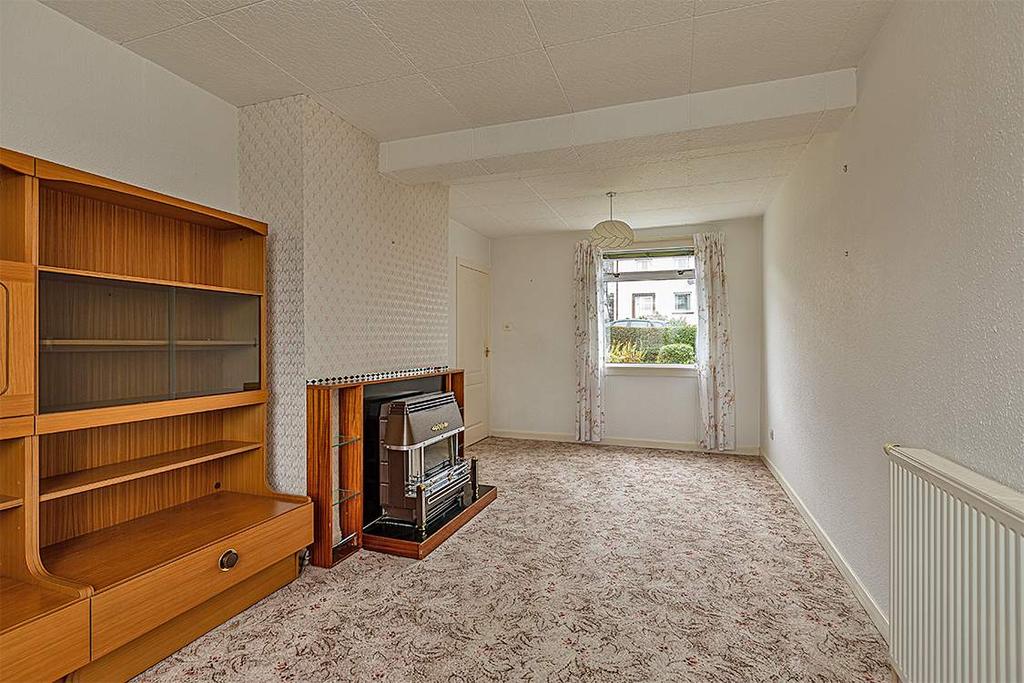 31 Langlee Avenue, Galashiels TD1 2DZ 2 bed terraced house £95,000