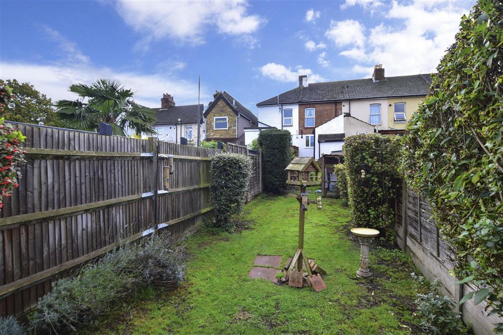 London Road, Ditton, Aylesford, Kent 2 bed terraced house £225,000