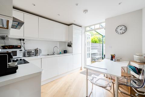 29 Fremont Street, London, E9 7NQ