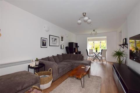 104 Maple Gate, Loughton, IG10 1PR