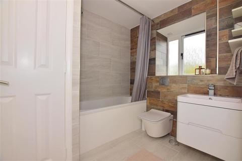 104 Maple Gate, Loughton, IG10 1PR