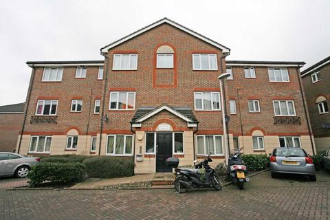 2 bedroom apartment for sale - Quarles Park Road, Chadwell Heath, RM6
