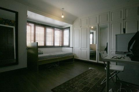 11 Stanford Close, Romford, RM7 9PP