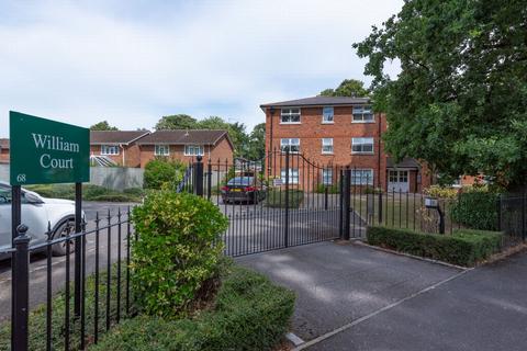 2 bed flat/apartment for rent in Guildford Road East, Farnborough, GU14