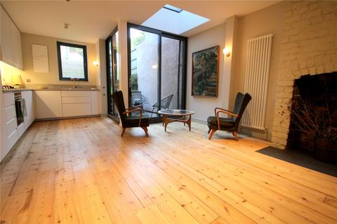 30 Gwilliam Street, Bristol, BS3 4LS