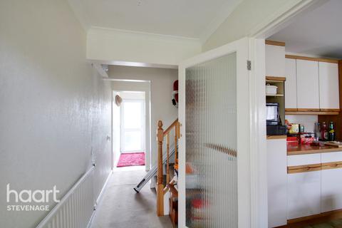 21 Austen Paths, Stevenage, SG2 0NJ