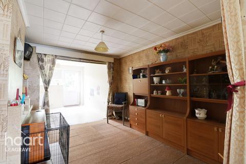 1 Cranbrook Drive, Luton, LU3 3EN