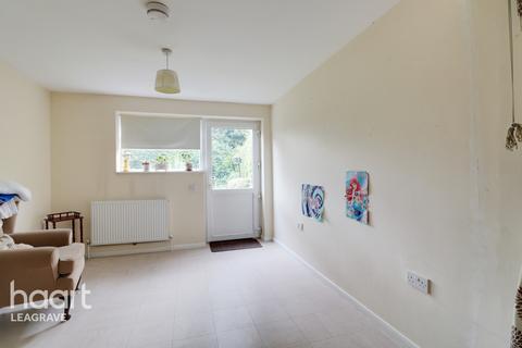 1 Cranbrook Drive, Luton, LU3 3EN