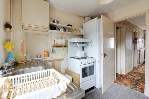 1 Cranbrook Drive, Luton, LU3 3EN