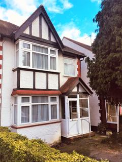 33 Meadow Way, Wembley, HA9 7LB