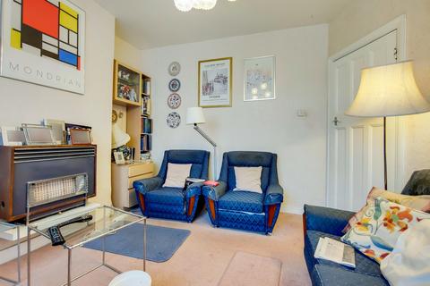 33 Meadow Way, Wembley, HA9 7LB