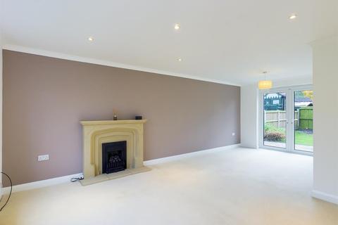 11 Lansdowne Close, Carlisle, CA3 9HN