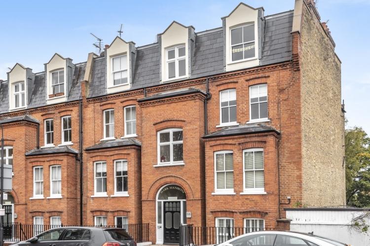 Westville Road London W12 2 bed apartment £1,250 pcm (£288 pw)