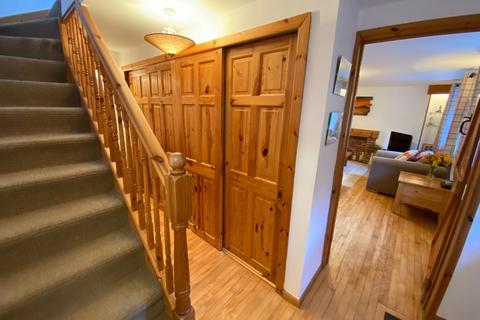 12 Cambrian Terrace, Tonypandy, CF40 2HN