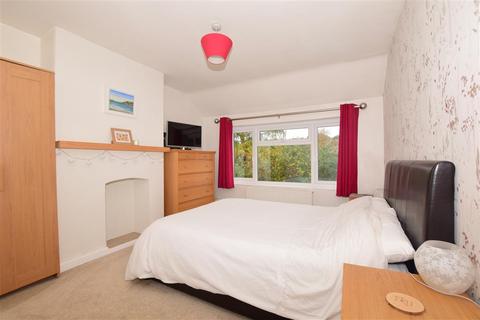 122a Brighton Road, Hooley, Coulsdon, CR5 3EF