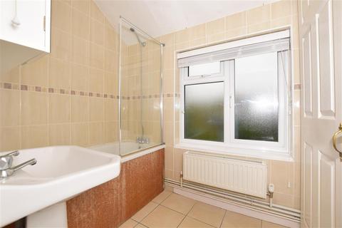 122a Brighton Road, Hooley, Coulsdon, CR5 3EF