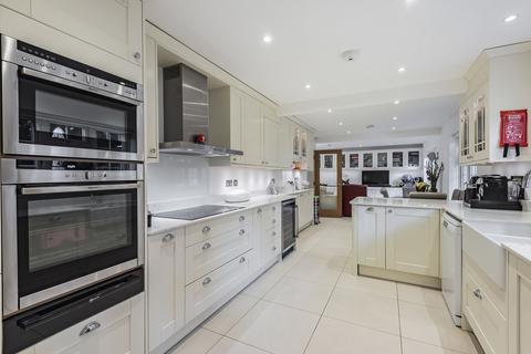 16 Malcolm Drive, Surbiton, KT6 6QS