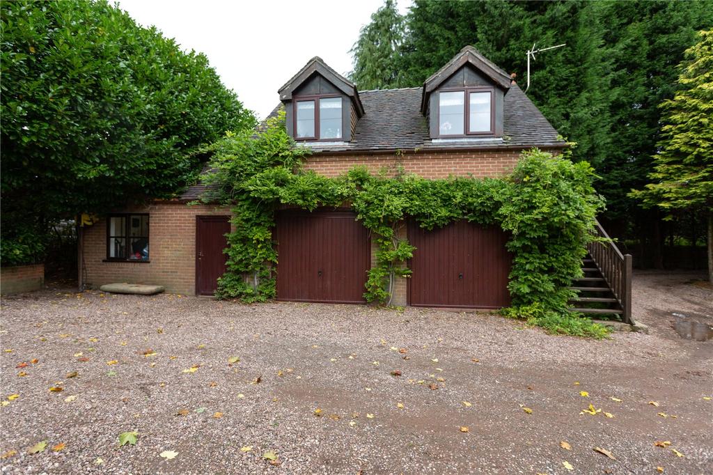 Garage With Annexe