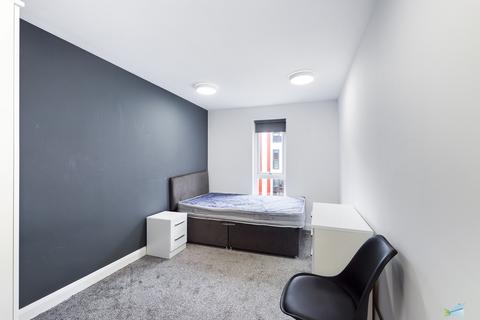 3 bedroom apartment to rent - Fox Street Village, Liverpool L3