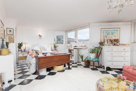 49 Upper Whistler Walk, London, SW10 0ER