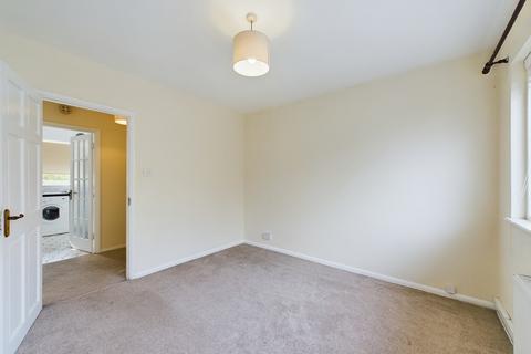 2 bedroom apartment to rent, Perivale Grange, London UB6