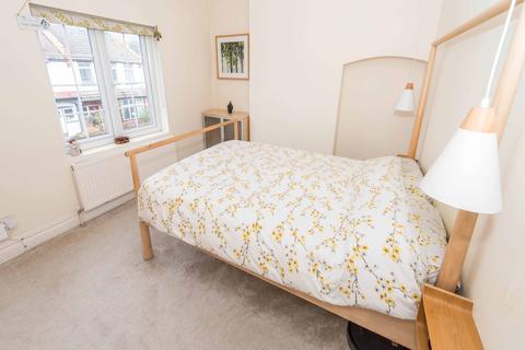 12 Lodge Road, Wallington, SM6 0UA