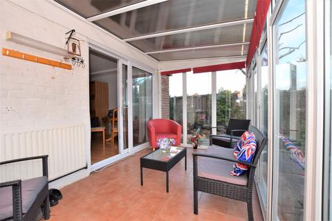 17 Arcon Close, Ashford, TN23 5BW