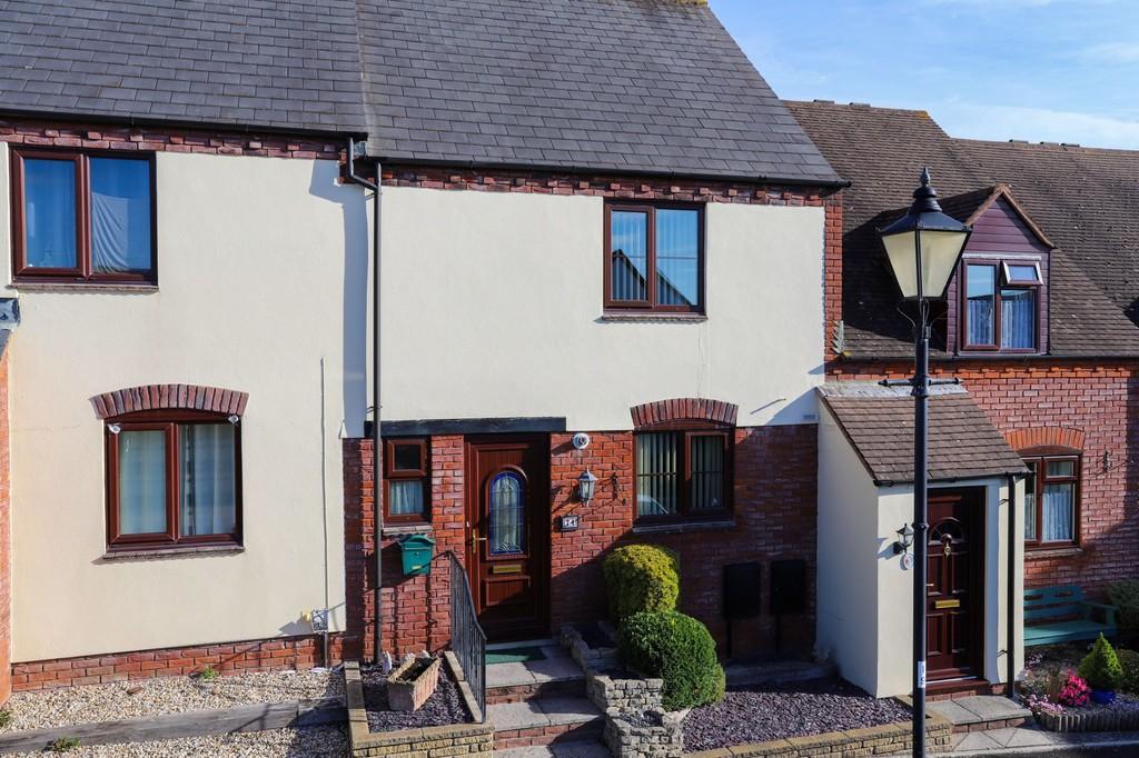Rydon Acres, Kingsteignton 3 bed terraced house £240,000