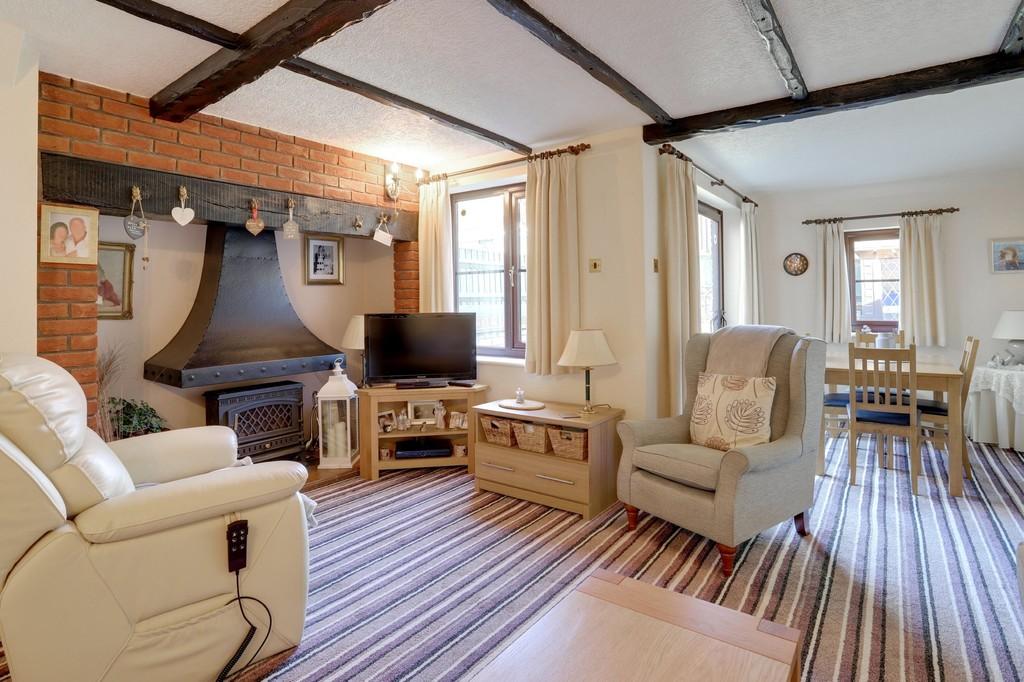 Rydon Acres, Kingsteignton 3 bed terraced house £240,000