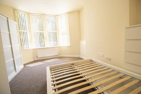 2 bedroom apartment to rent, Allensbank Road, Heath, Cardiff