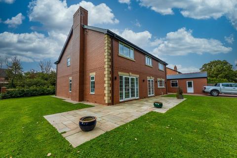 Oaklands Cardiff Road, Creigiau, Cardiff, CF15 9NL