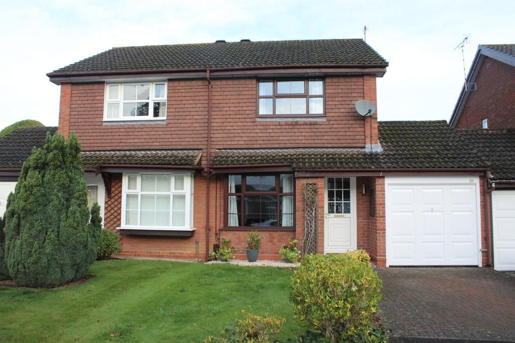 Needhill Close, Knowle 2 bed semidetached house £975 pcm (£225 pw)