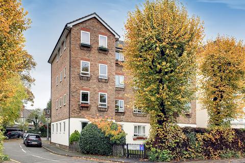 9 Maplehurst Close, Kingston Upon Thames, KT1 2HD