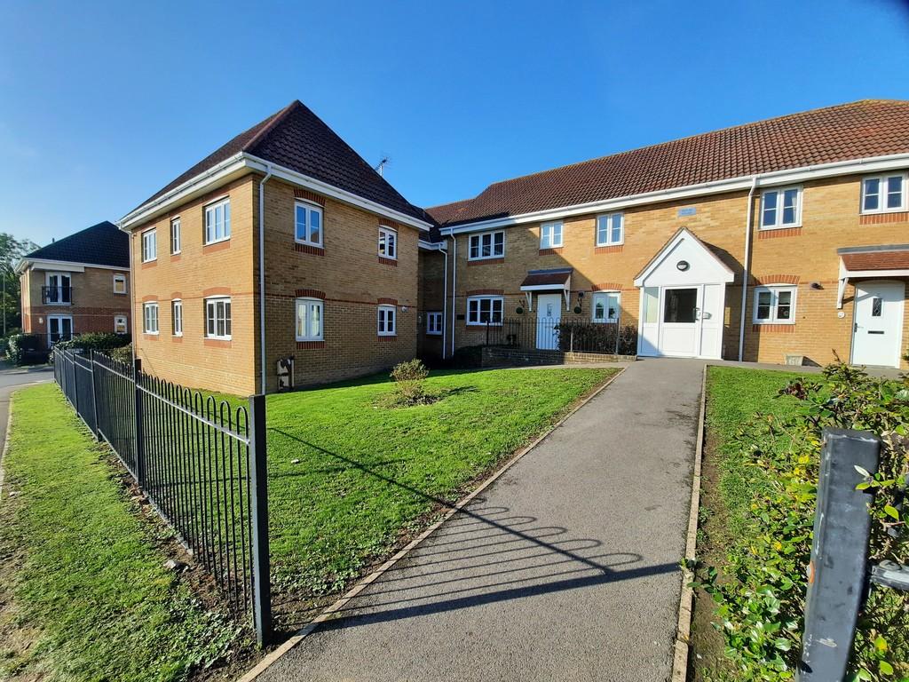 Park Cottage Drive, Fareham 2 bed flat £174,000
