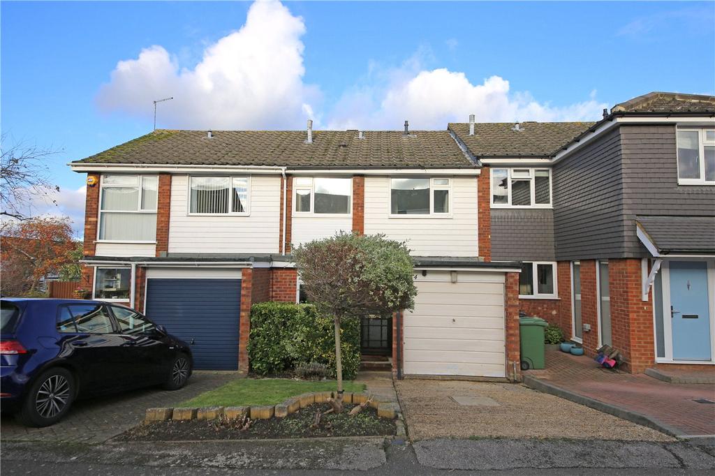 Wendover Close, Harpenden, Hertfordshire 3 bed terraced house £565,000