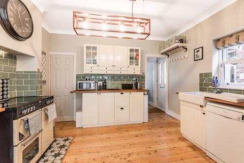 39 Little Roke Avenue, Kenley, CR8 5NN